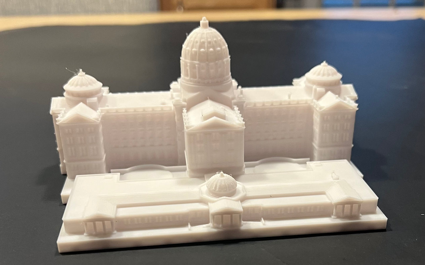 Pennsylvania Capitol 3D souvenir miniature replica building